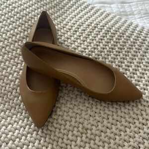 Nude Vionic Flats